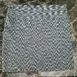 Black and white bandage skirt